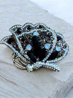 Black and White Crystal Floral Brooch Pin